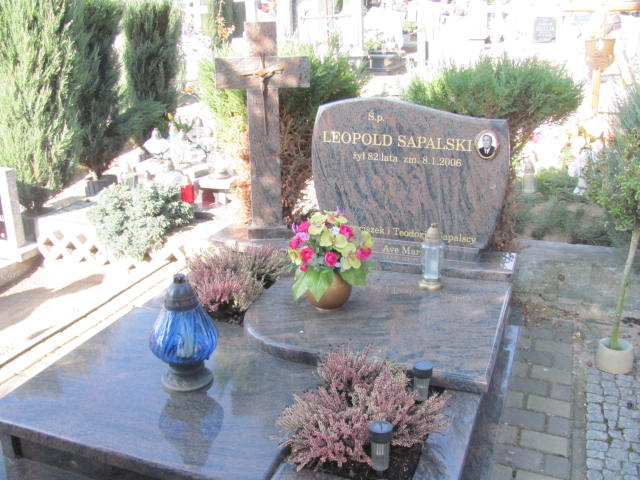 Grób Leopold Sapalski