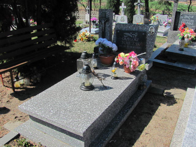 Grób Grzegorz Tomczak