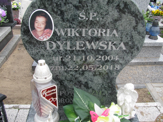 Wiktoria Dylewska  2004 Konin Gosławice - Grobonet - Wyszukiwarka osób pochowanych